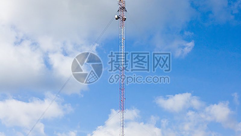 对讲机与手机：功能差异与适用场景解析**